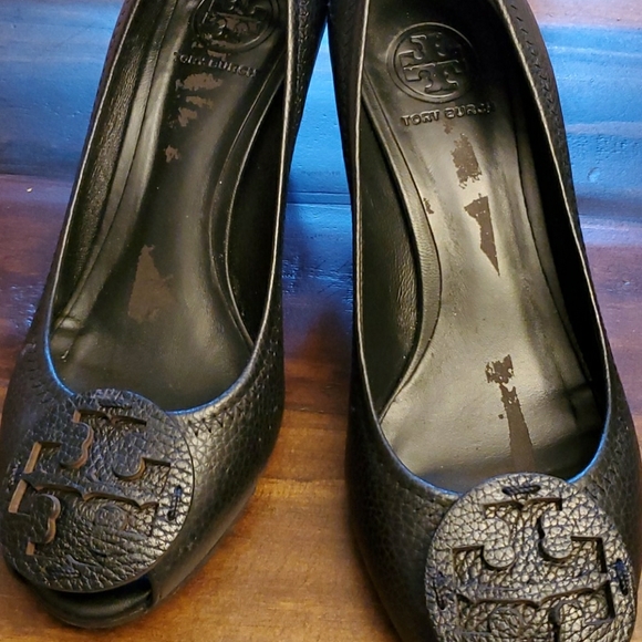 Shoes - Picture 1 of 5